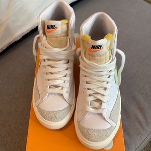 Women’s Nike Blazer Mid ‘77